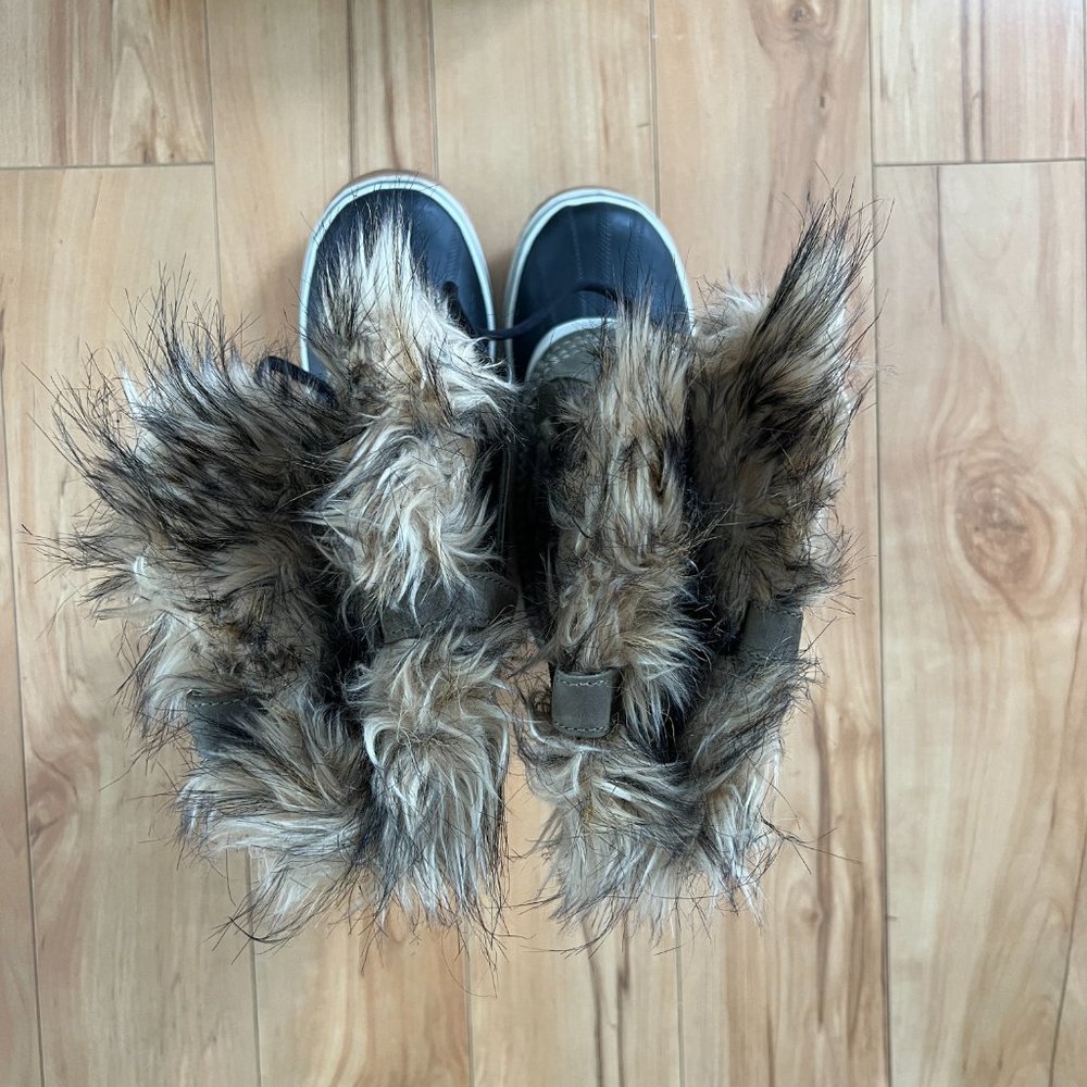 Sorel Boots Joan Of Arctic Green Nori Suede Waterproof Faux Fur Tall Snow Size 6 - Picture 9 of 15